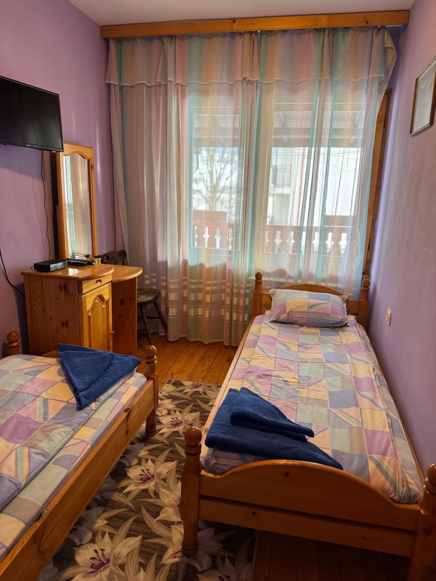 Mama Emiliya Guest House Beli Iskar Exterior photo